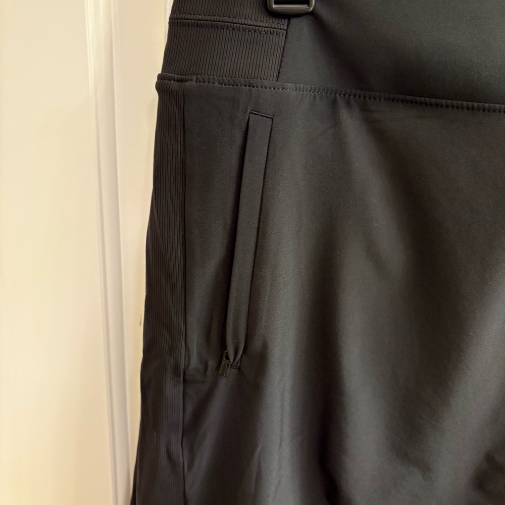 TALL Athleta Brooklyn Black Skort with Functional Pockets 16 Tall - Picture 2 of 12